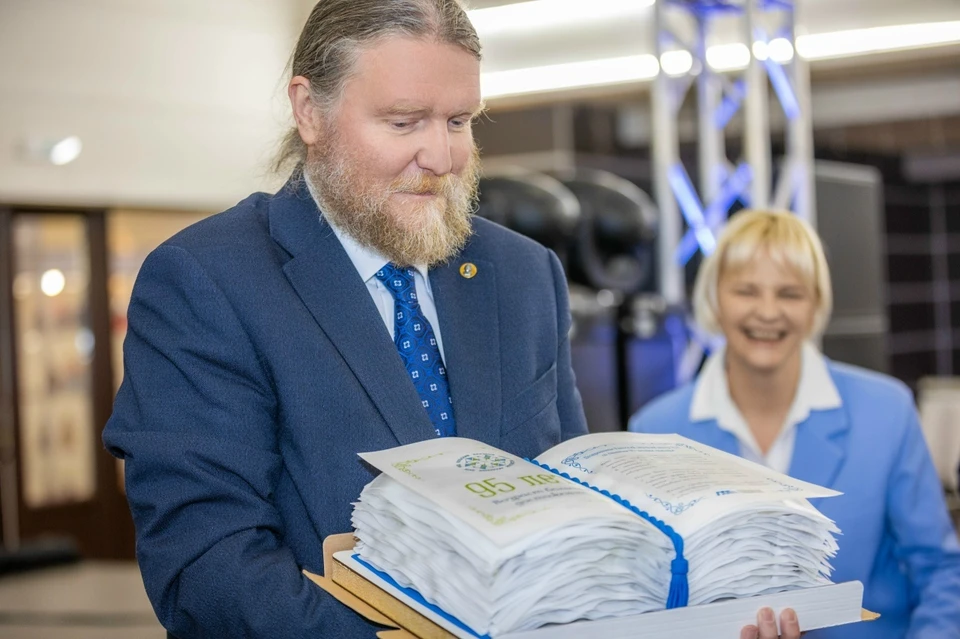 КНЦ РАН отметил 95-летие. Фото: vk.com/kscras