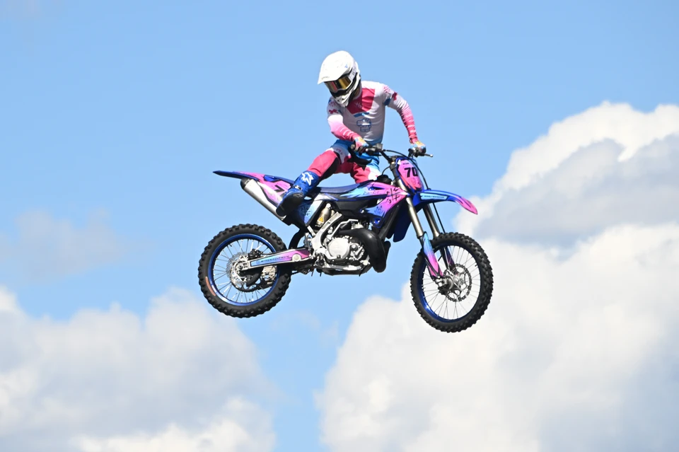 Жительница Гаспры потребовала от подростка ездить в лесу, а не во дворах