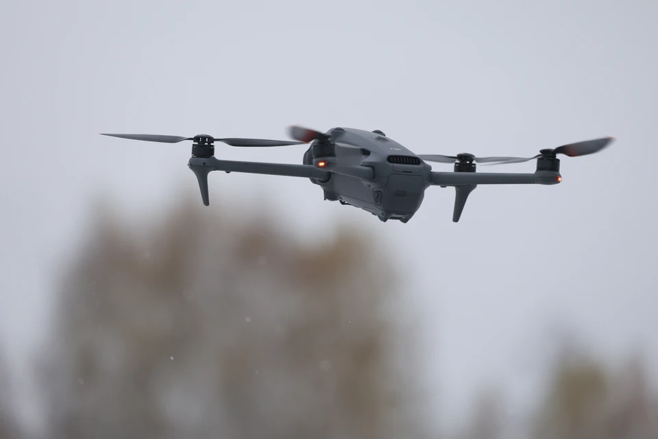 ТАСС: Тяжелый беспилотник ВСУ трижды атаковал российского бойца