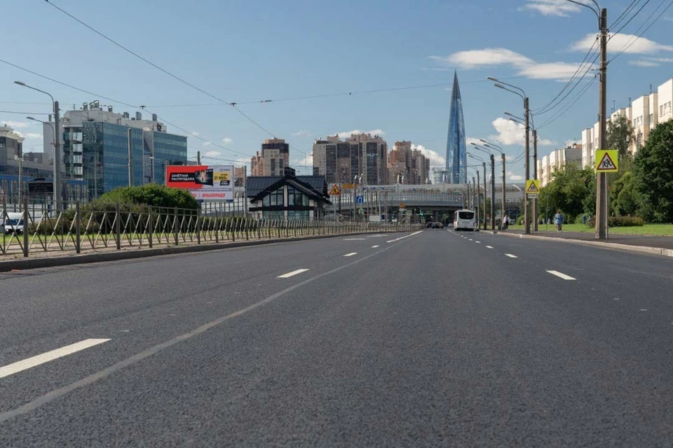 Двигаться по магистралям стало комфортнее. Фото: Смольный