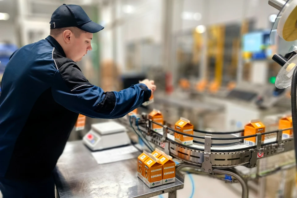 Вся продукция «АМКА» фасуется только в герметичные упаковки. Фото: Марина Романенко.