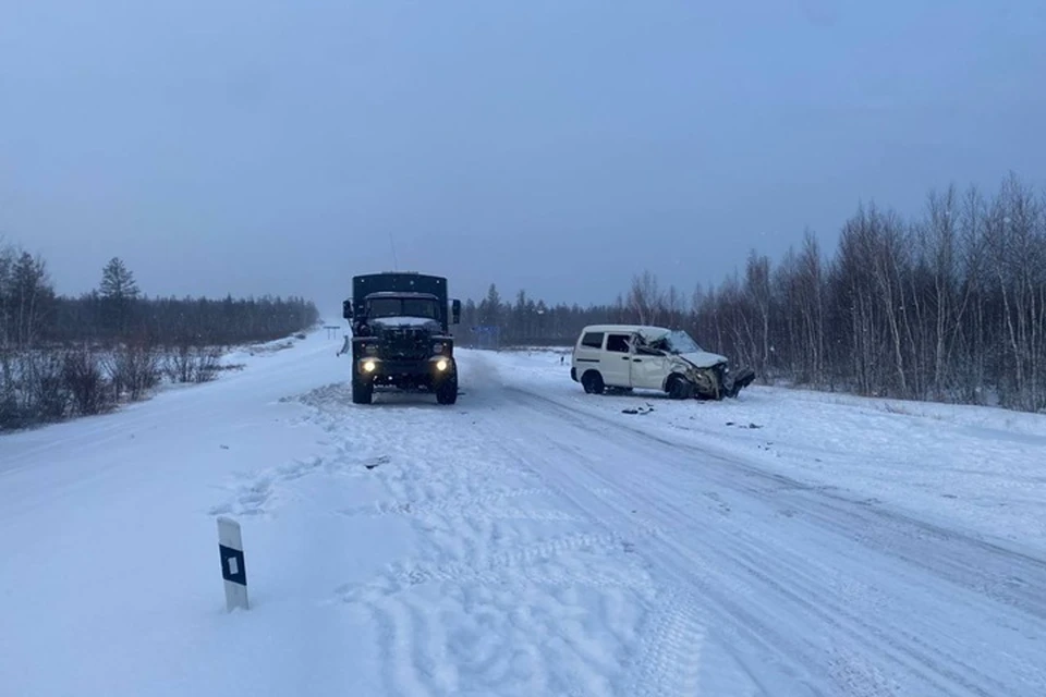 Ребенок пострадал в ДТП с иномаркой и автобусом в Якутске. Фото: ГАИ Якутска