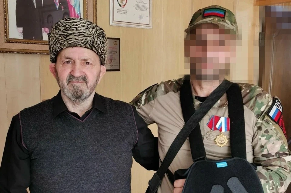 «С пулей у сердца и верой в душе»: дагестанский боец с ранением в грудь прополз 25 километров к спасению — он вышел на связь в свой день рождения Фото: предоставлено пресс-службой администрации Кизляра