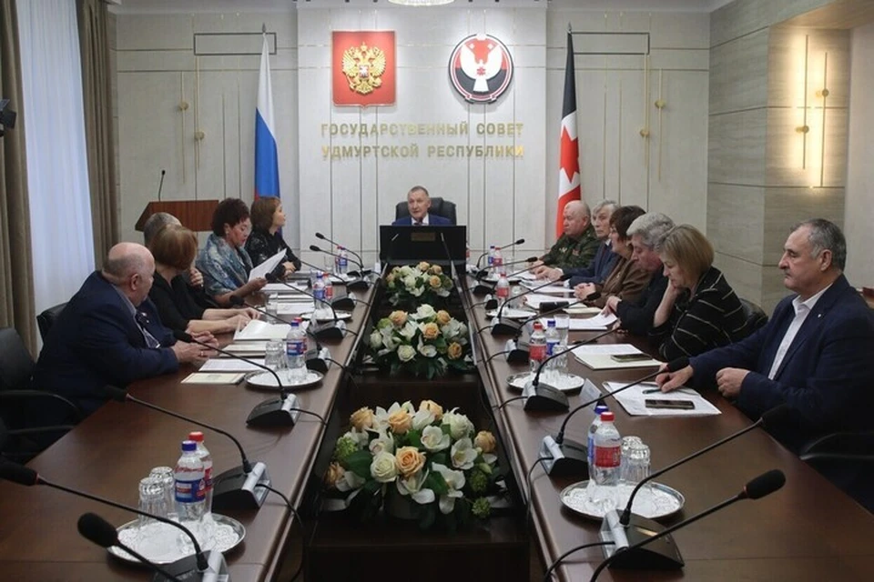 Александр Любимов избран председателем Общественного Совета. Фото: пресс-служба Главы и Правительства Удмуртии