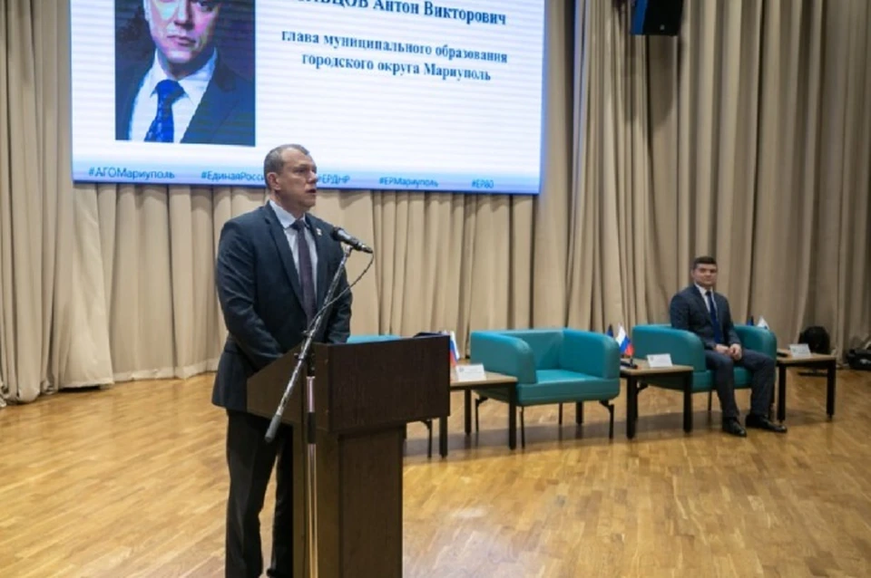 Антон Кольцов поблагодарил однопартийцев за оказанное доверие и выразил готовность к совместной работе. Фото: ТГ/Кольцов