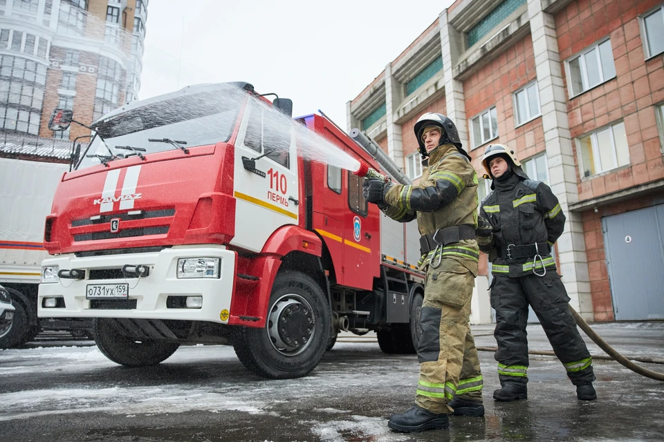 Семь машин и два мотоцикла сгорели на юго-востоке Москвы