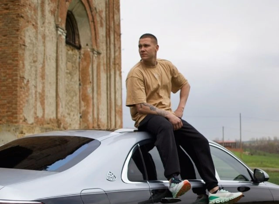 Евгений Чеботарев привык удивлять опасными трюками. Фото: официальная страница Евгения Чеботарева в соцсети.