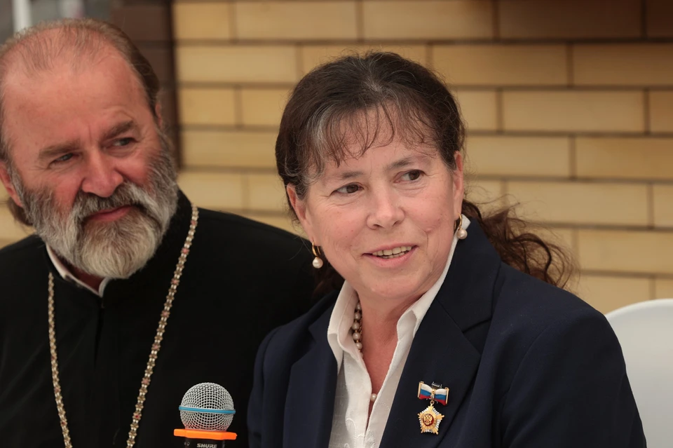 На 60-м году жизни не стало Надежды Осяк, матери-героини, подарившей жизнь 18-ти детям, у нее остались 63 внука и правнук. Фото: пресс-служба губернатора Ростовской области