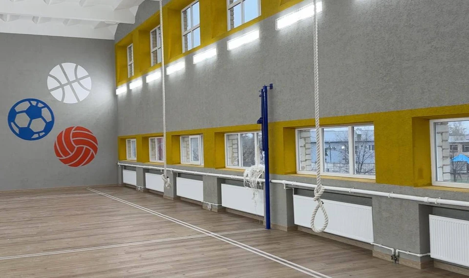 В спортзале школы сделали ремонт. Фото - тг-канал Евгения Балицкого