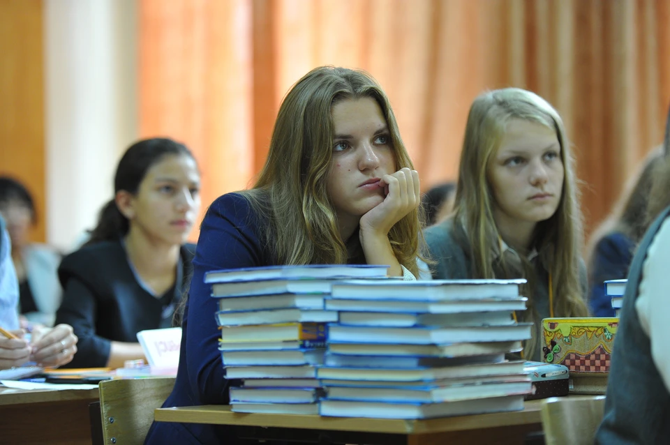 Школьник открыл стрельбу из газового пистолета в гимназии Владивостока