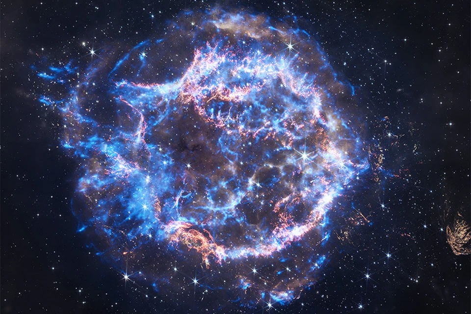 Темная материя, составляющая 27% массы Вселенной, совершенно невидимая, проходящая сквозь нас, как песок сквозь пальцы, оказывается, все это время светила разноцветными огнями прямо у нас под носом