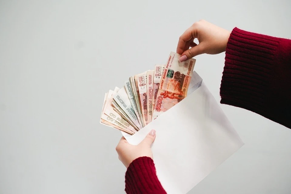 Деньги в организации были на счетах, но руководитель их тратил на другие цели