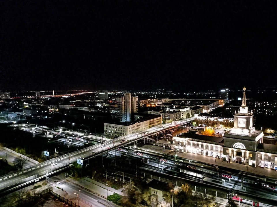 БПЛА атаковали даже жилой дом в центре Волгограда.