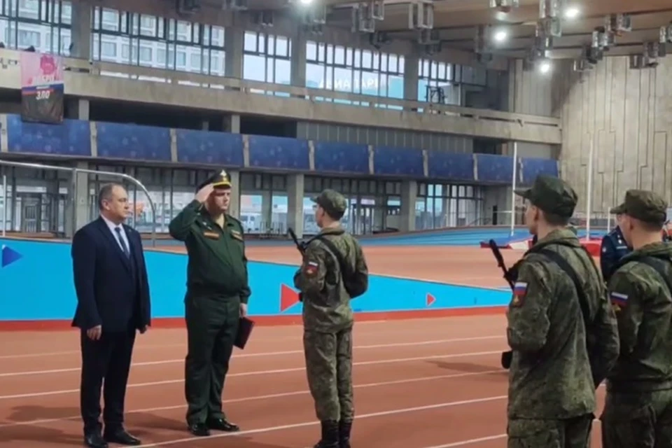 18 атлетов из ДНР принесли присягу в спортивной роте ЦСКА. Фото: ТГ/Ширшов
