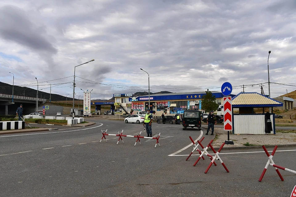 В Дагестане неизвестный напал с ножом на сотрудников полиции, он ликвидирован