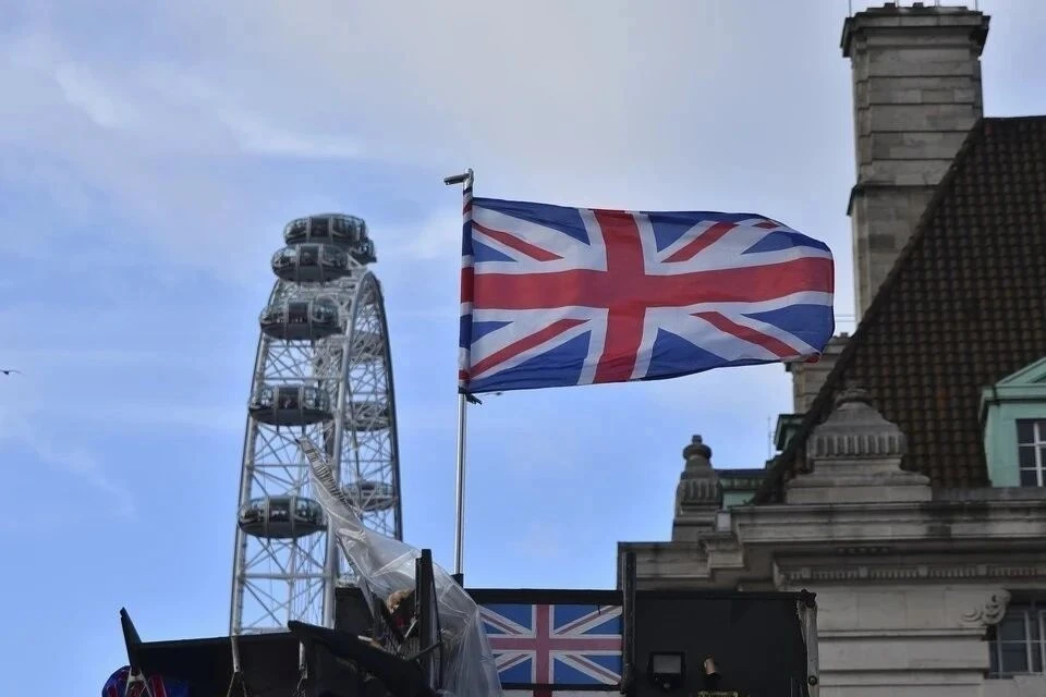 Оксфордский словарь назвал существительное «рейджбейт» словом 2025 года