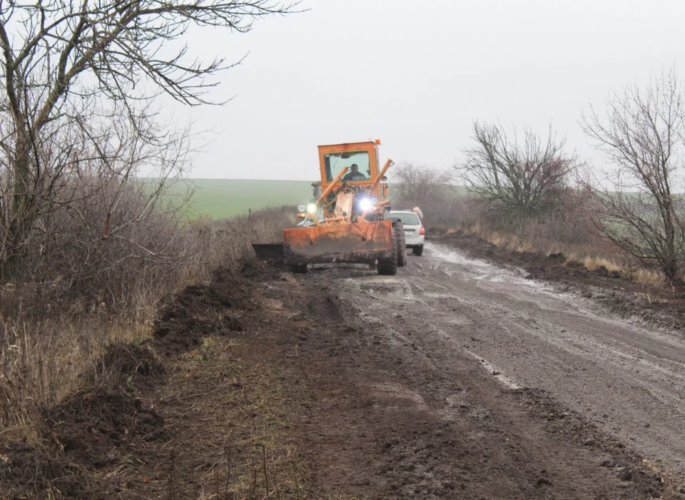 В ЛНР отремонтируют дорогу межмуниципального значения «Литвиново-Новобелая». Фото: Правительство ЛНР