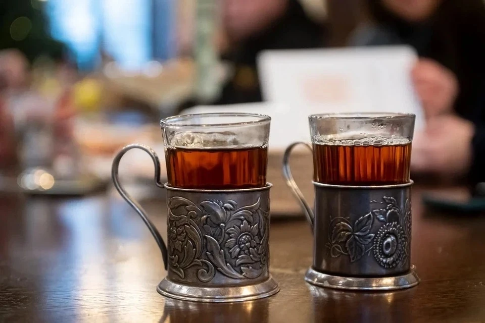 Чай с имбирем помогает сразу от нескольких проблем: кому будет полезен напиток