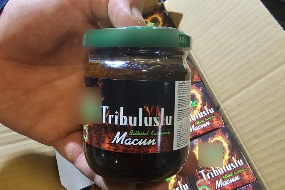 Контрабандисты хотели выдать афродизиак за обычный мёд: таможенники нашли более 22 тонн контрафакта Фото: пресс-служба Северо-Кавказского таможенного управления