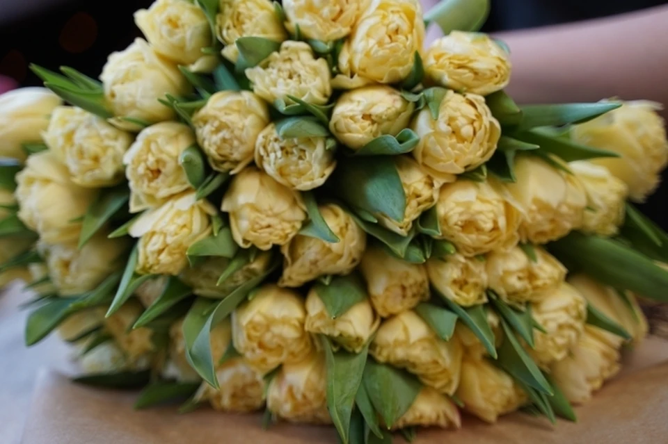 Жительница Хабаровска лишилась миллиона рублей после звонка из доставки цветов