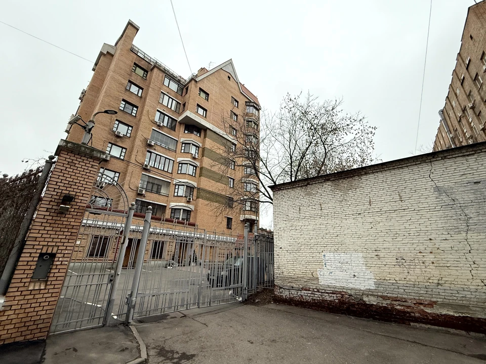 Дом, где находится квартира певицы Ларисы Долиной