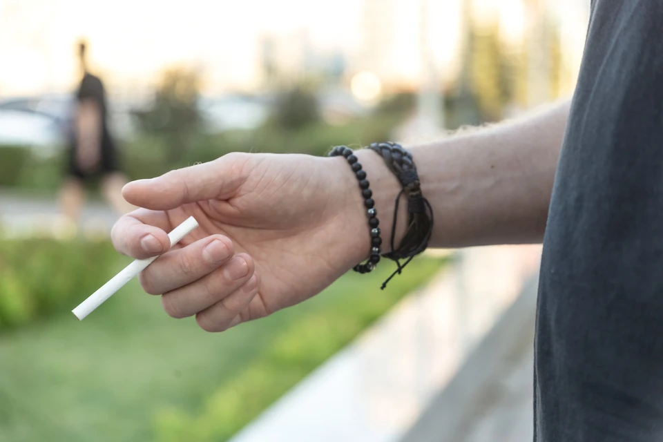 В России могут запретить лицам до 21 года торговать сигаретами и алкоголем.