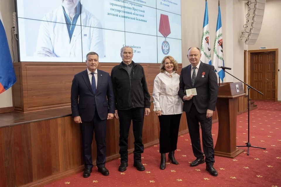 Главврач детской больницы Иркутска Юрий Козлов получил госнаграду. Фото: соцсети Юрия Козлова.