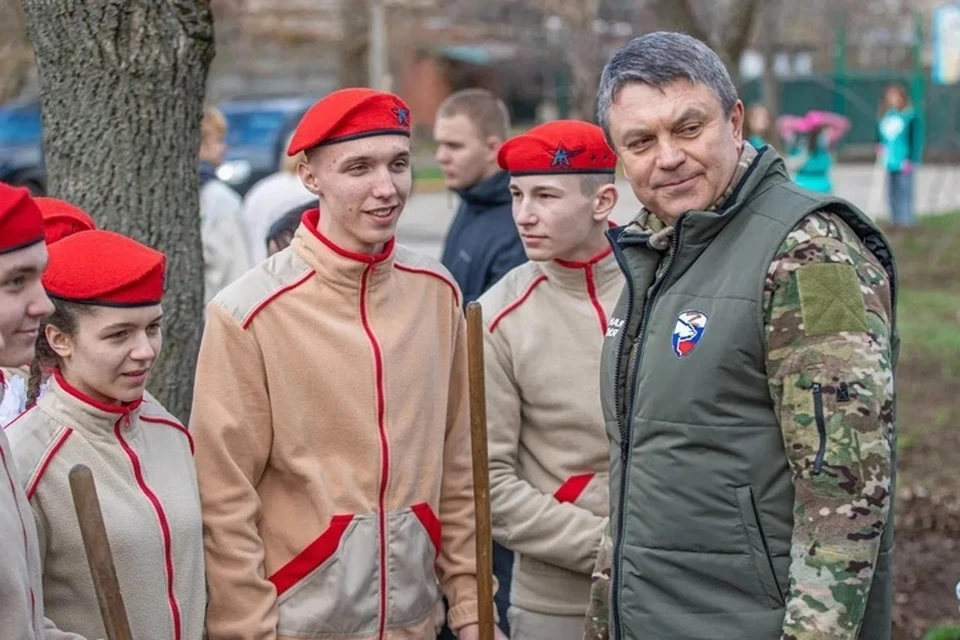 Глава ЛНР поздравил добровольцев. ФОТО: АГ ЛНР