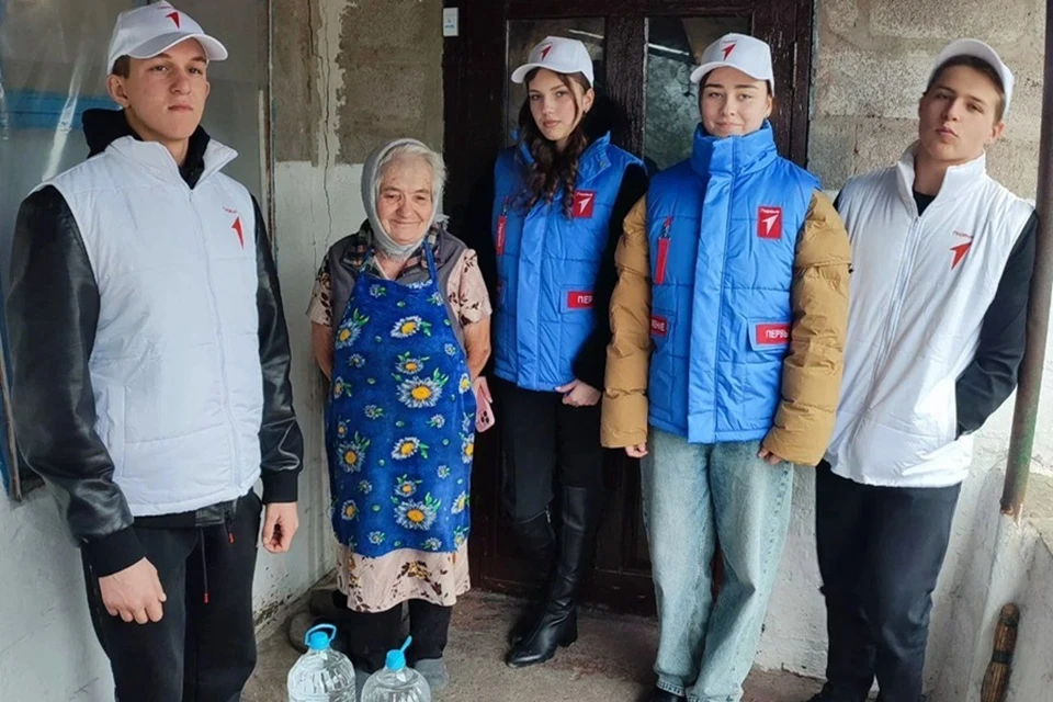 По всей ДНР активисты «Движения Первых» масштабно отметили День добровольца. Фото: «Движение Первых»