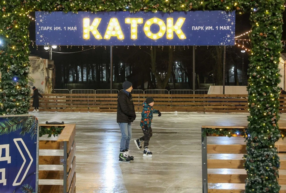 В Нижнем Новгороде начался сезон катания на коньках.