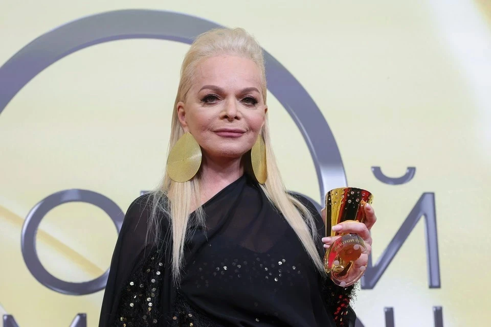 Россияне атаковали страницу Холанда из-за дела Долиной