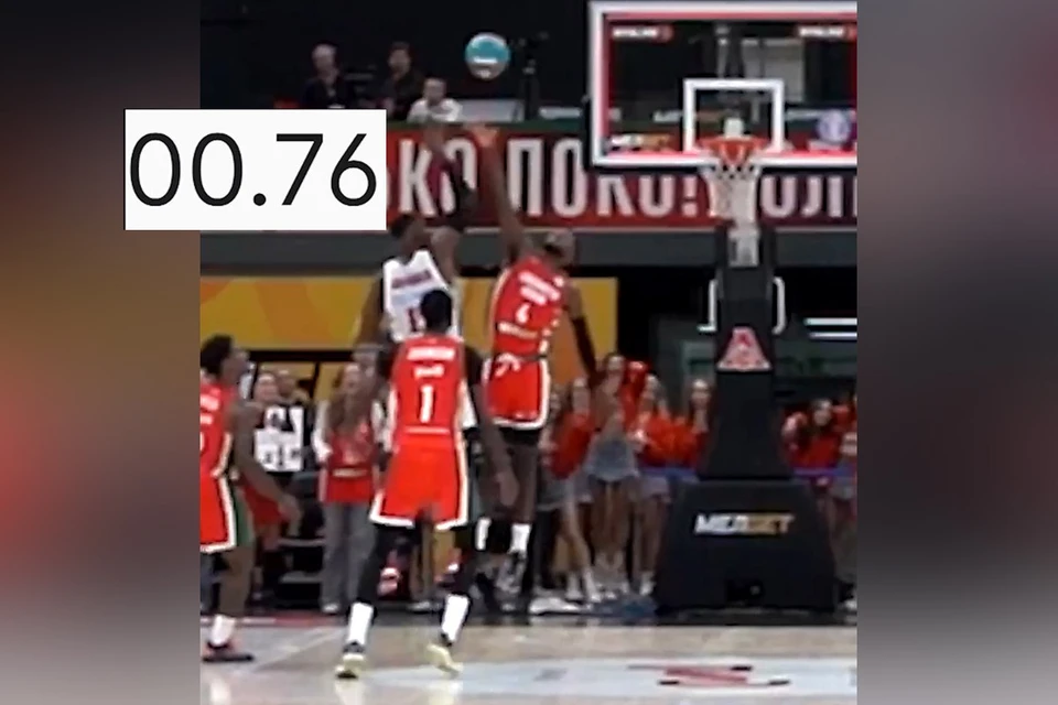 Армейцы забросили мяч, когда время уже истекло