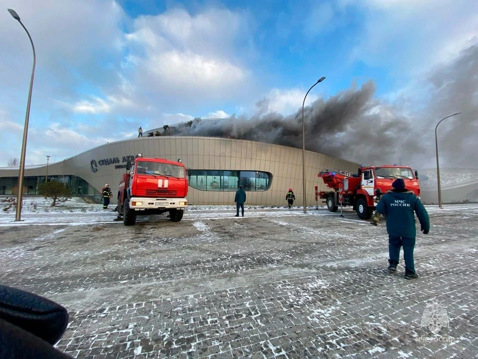 В Суздале вспыхнул пожар в аквапарке, посетителей эвакуировали. Фото: ГУ МЧС России по Владимирской области
