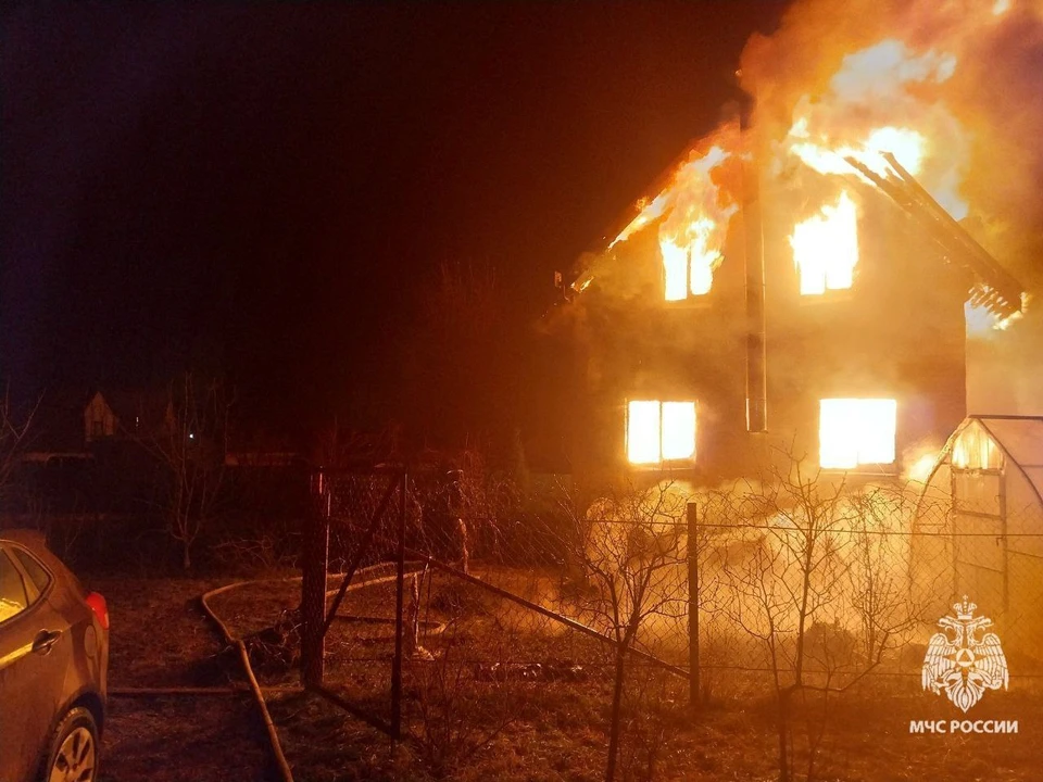 На пожаре в частном доме в Заокском районе пострадала пенсионерка