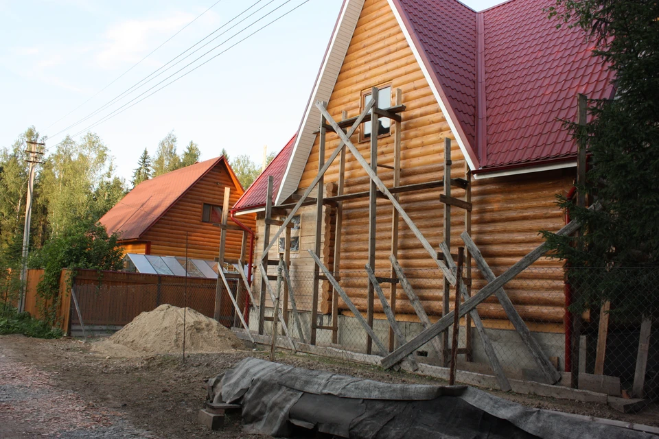 Значительная часть планируемого объёма – 1 миллион 980 тысяч квадратных метров – придётся на индивидуальное жилищное строительство.