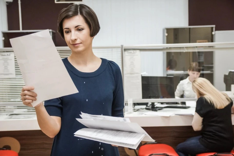 Несмотря на то, что количество электронных услуг постоянно растёт, количество посетителей в центрах не уменьшается.