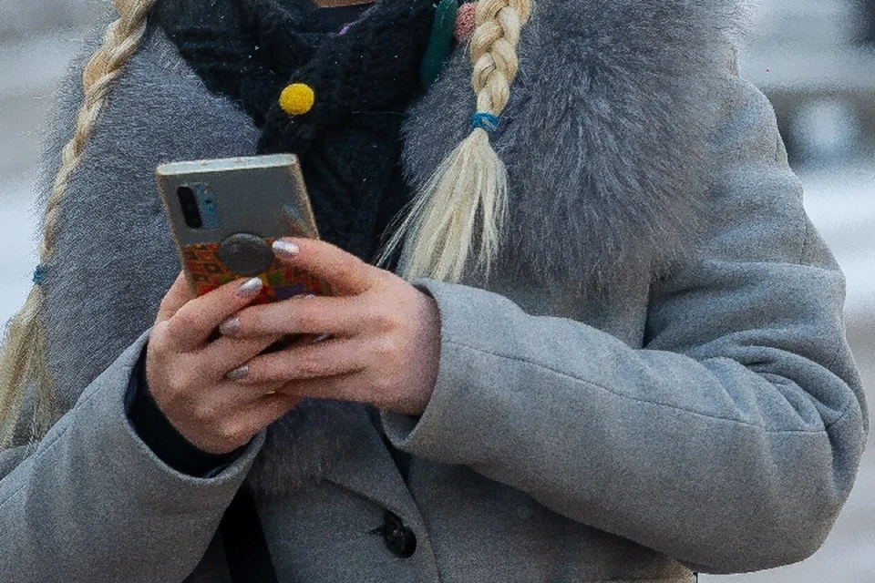 На крючок аферистов она попала после нового знакомства в одном из мессенджеров.