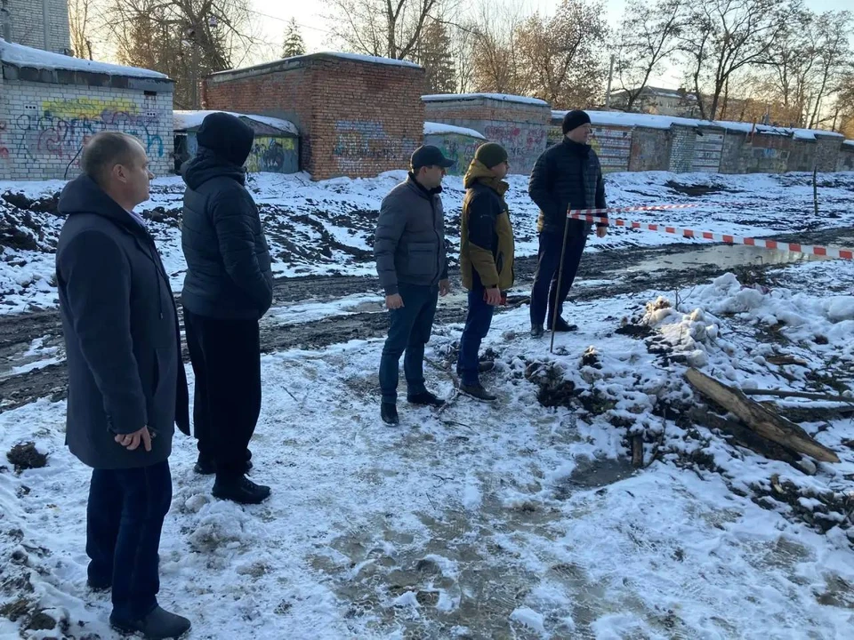 Разгромленную территорию пока огородили лентой. ТГ Хинштейна