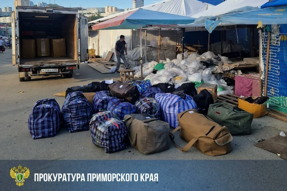 Работа по освобождению территории идет несколько месяцев