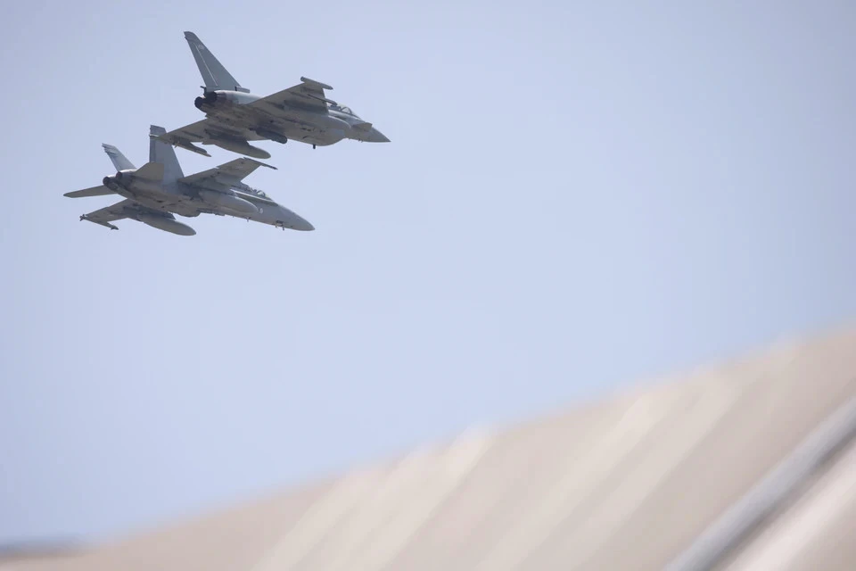 Польша подняла в небо истребители F-16 из-за российских Су-30 над Балтикой