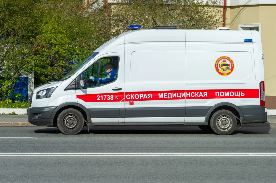 В Петербурге каждый день дежурит около 500 скорых.