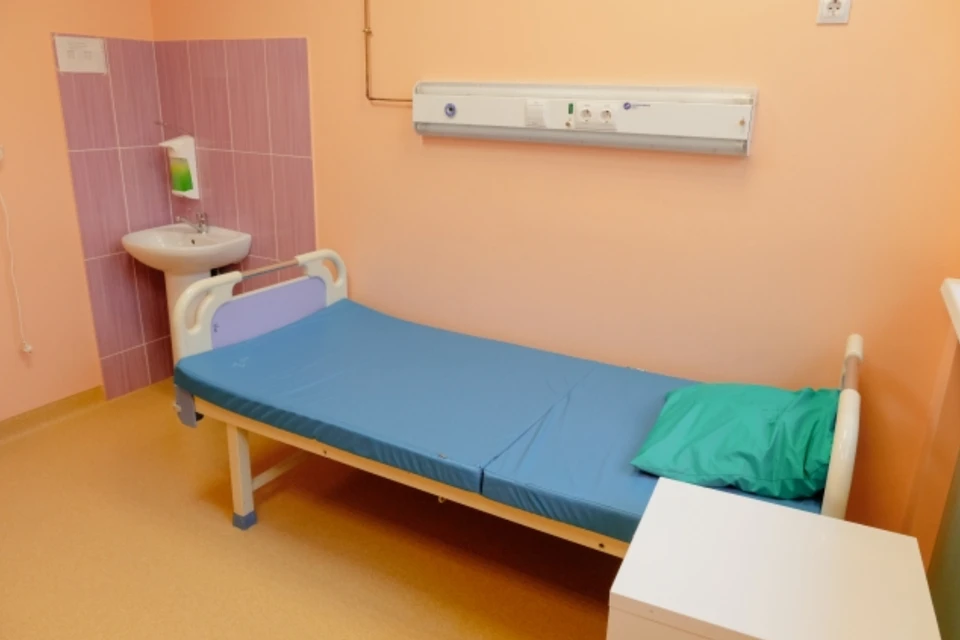 Хирург и медсестра не стали осматривать пациента, он умер.