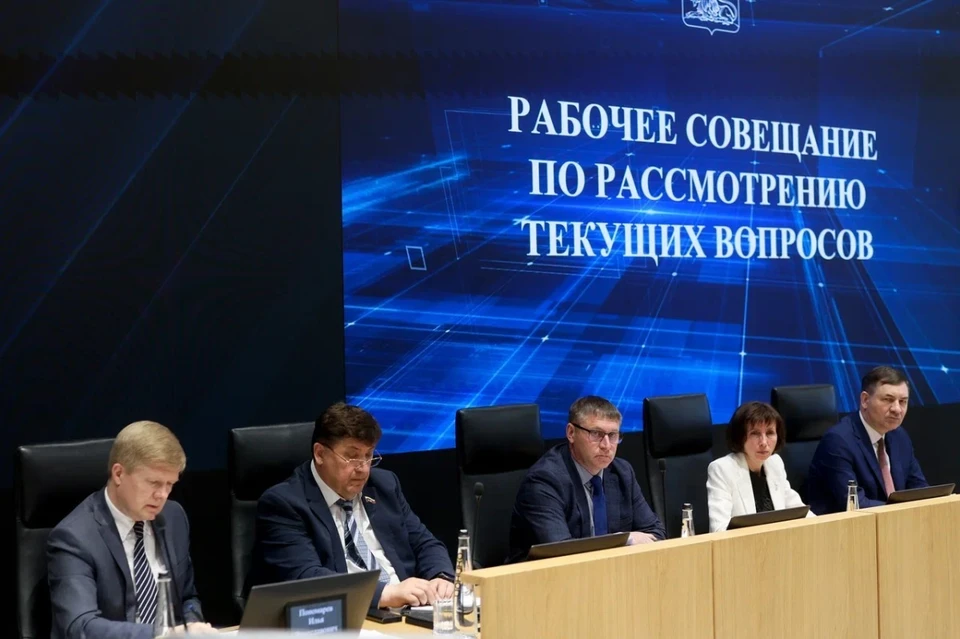 Александр Шуваев провел первое совещание с правительством региона