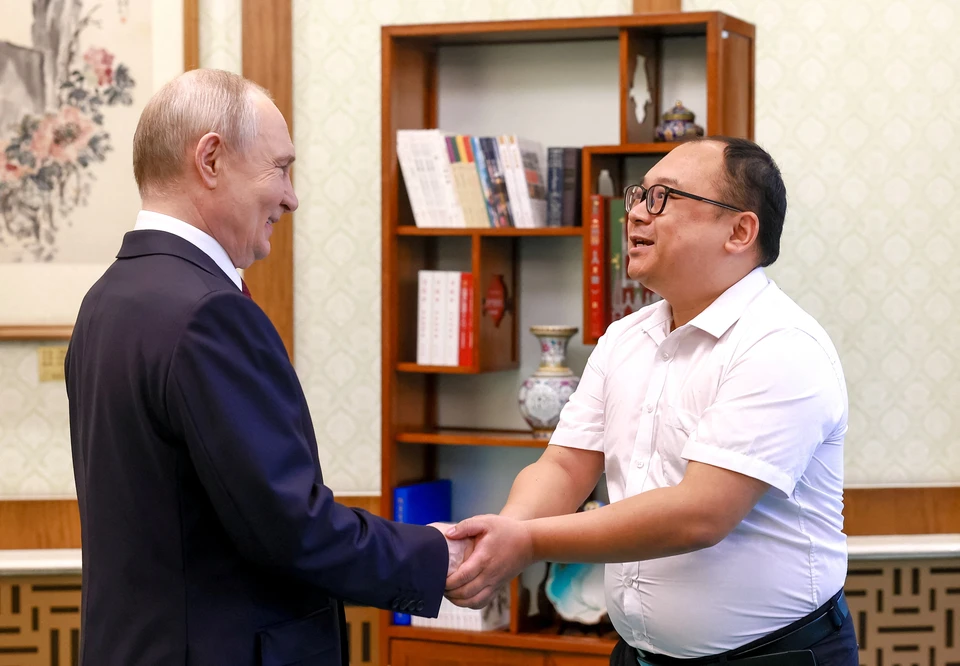 Кадры с найденным китайским мальчиком Пэн Паем и Путиным облетели интернет