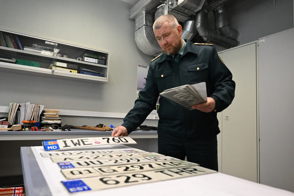 Власти обсуждают законопроект о легальной продаже «красивых» автономеров через «Госуслуги».
