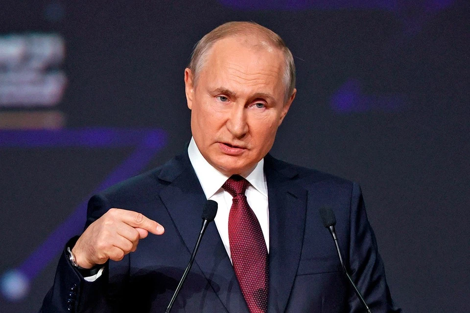 Путин: Россия должна войти в десятку ведущих стран по тоннажу торгового флота