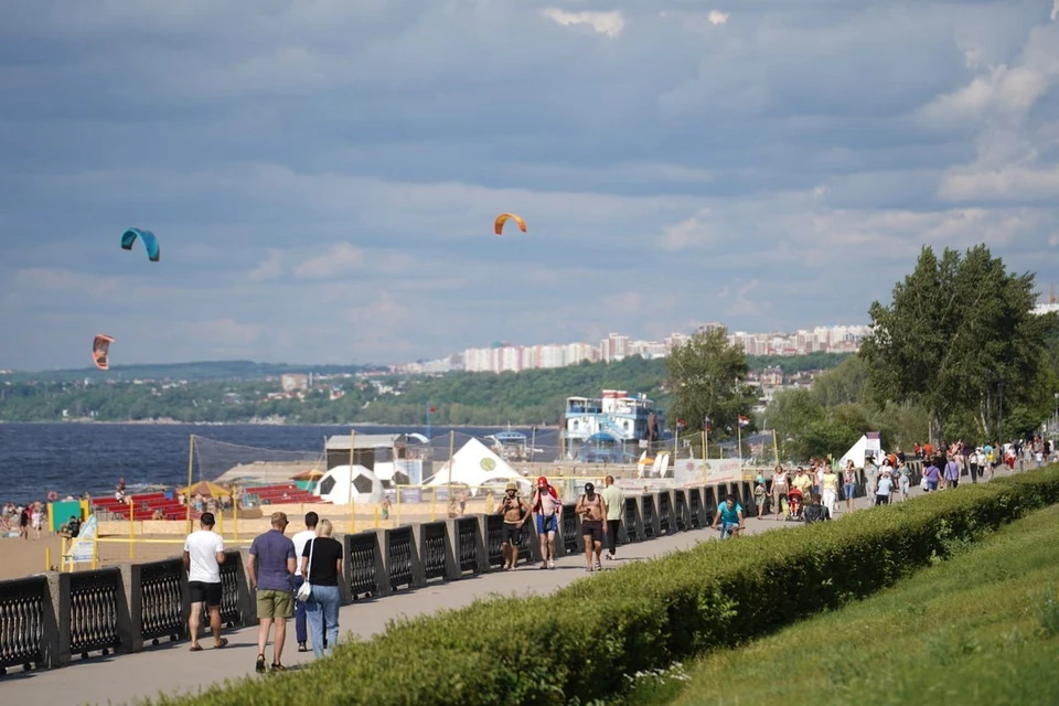 Река постепенно входит в привычные берега