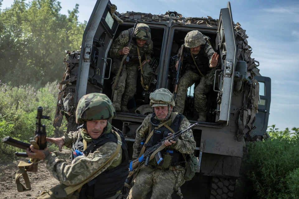 Украинские военные при отступлении взорвали тела своих сослуживцев. Фото носит иллюстративный характер.