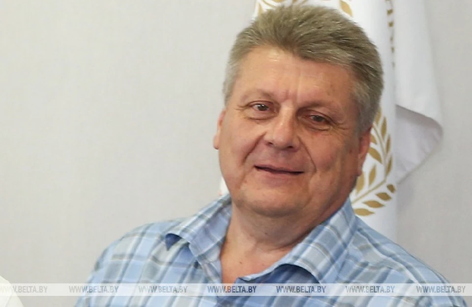 Лукашенко поздравил олимпийского чемпиона Леонида Тараненко с 70-летием. Фото: БелТА.