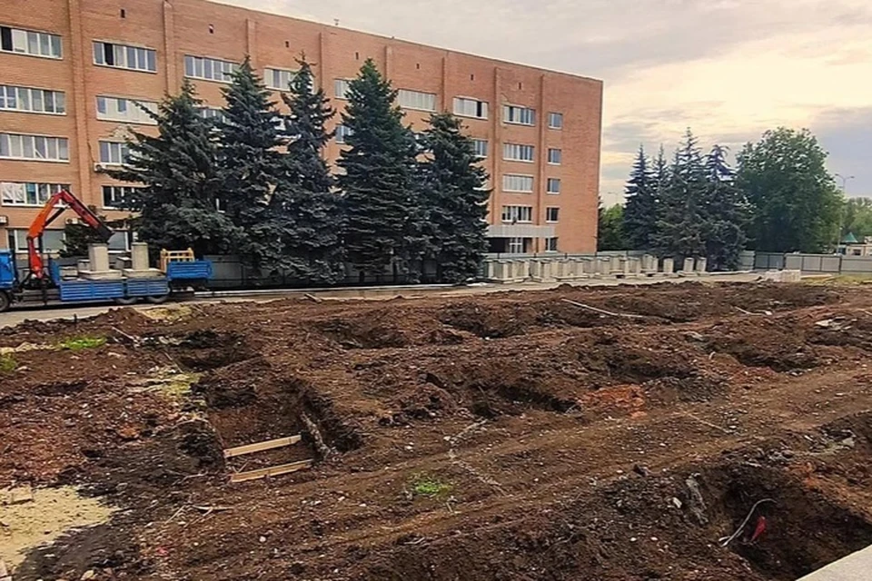 В Луганской республиканской больнице строят современное приёмное отделение. ФОТО: Правительство ЛНР